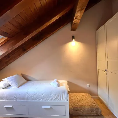 Apartment Duplex La Roca - L'amfitriona *