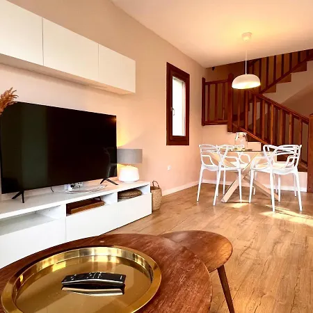 Duplex La Roca - L'amfitriona