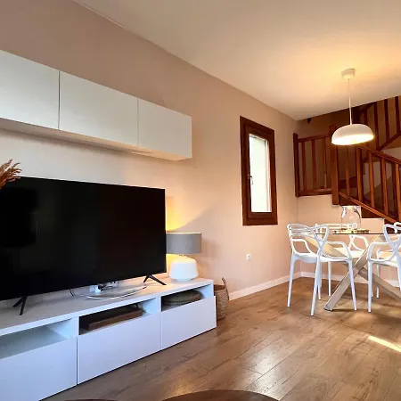 Duplex La Roca - L'amfitriona *