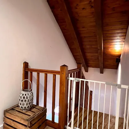 Duplex La Roca - L'amfitriona エスポット
