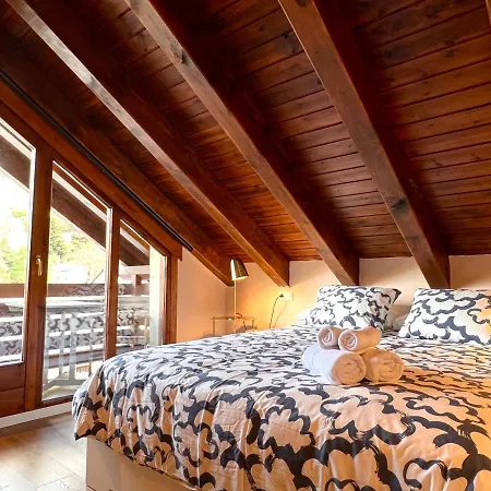 Duplex La Roca - L'amfitriona Apartment