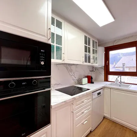 Duplex La Roca - L'amfitriona *